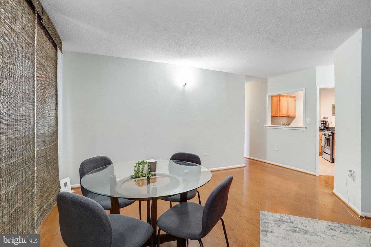 4242 E West Hwy Apt 902 - Photo 7 of 47