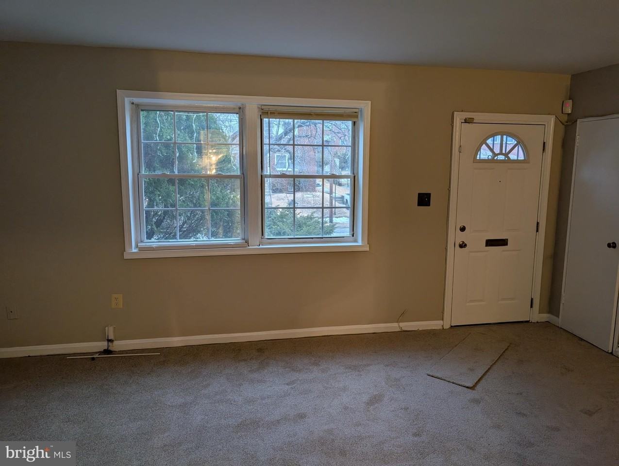 2311 Kirby Dr - Photo 5 of 14