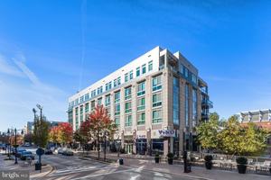 featured image of 147 Waterfront St #402