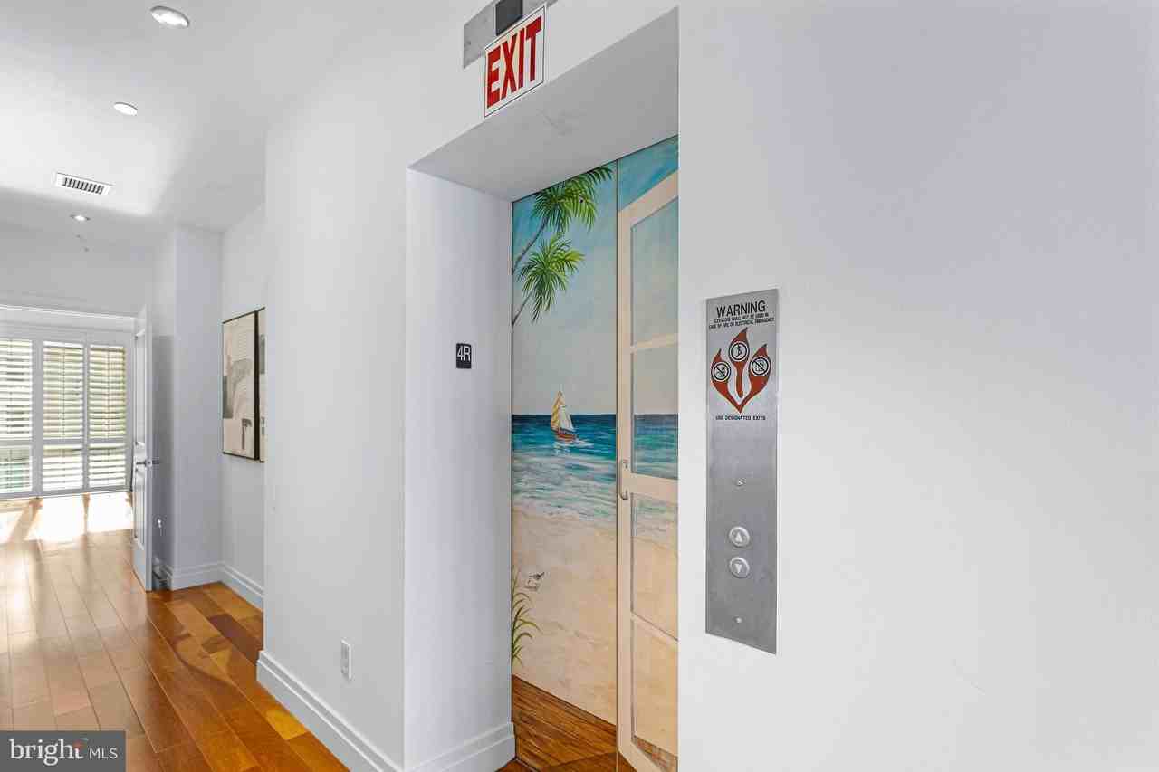 147 Waterfront St Unit 402 - Photo 4 of 50