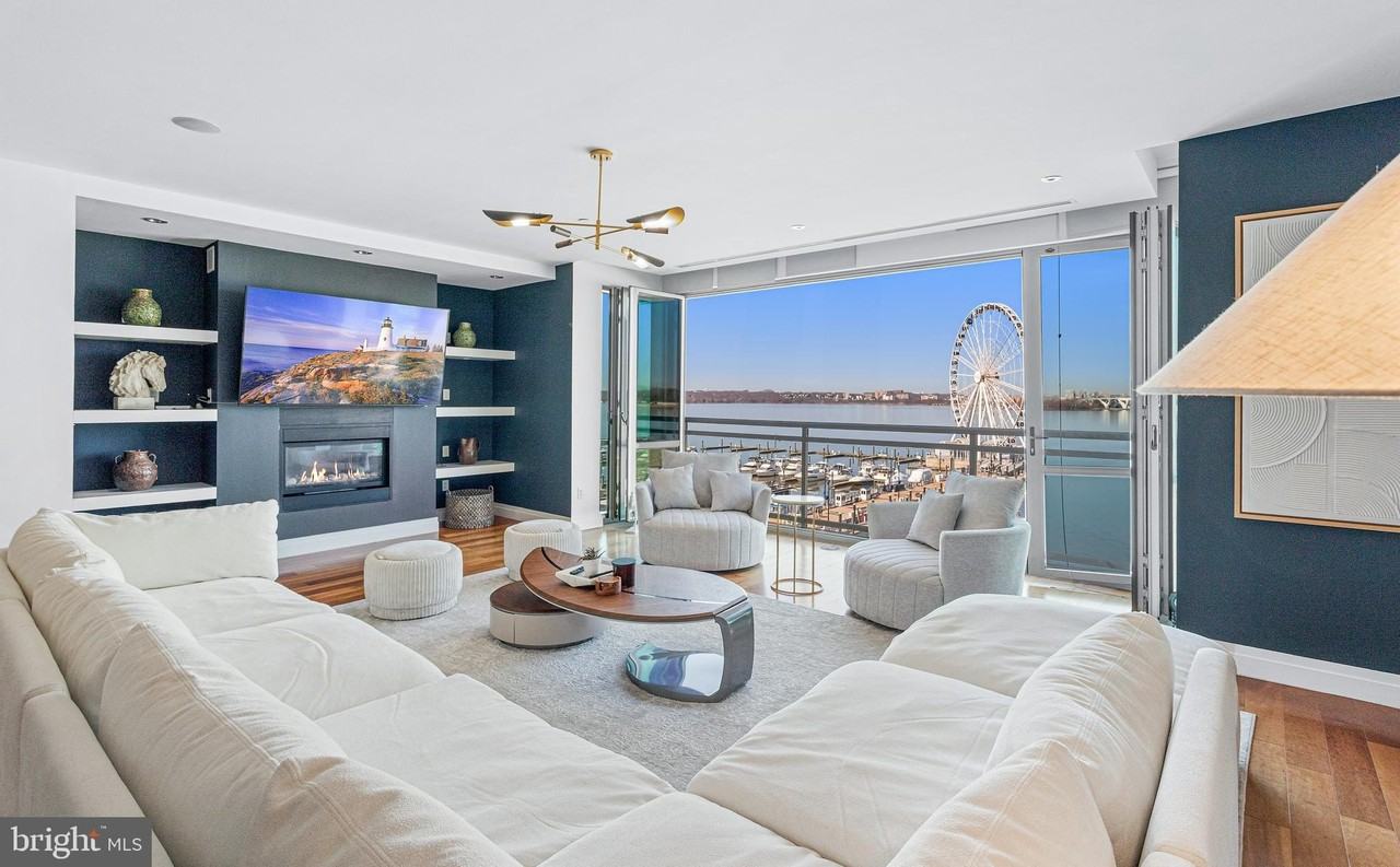 147 Waterfront St Unit 402 - Photo 7 of 50