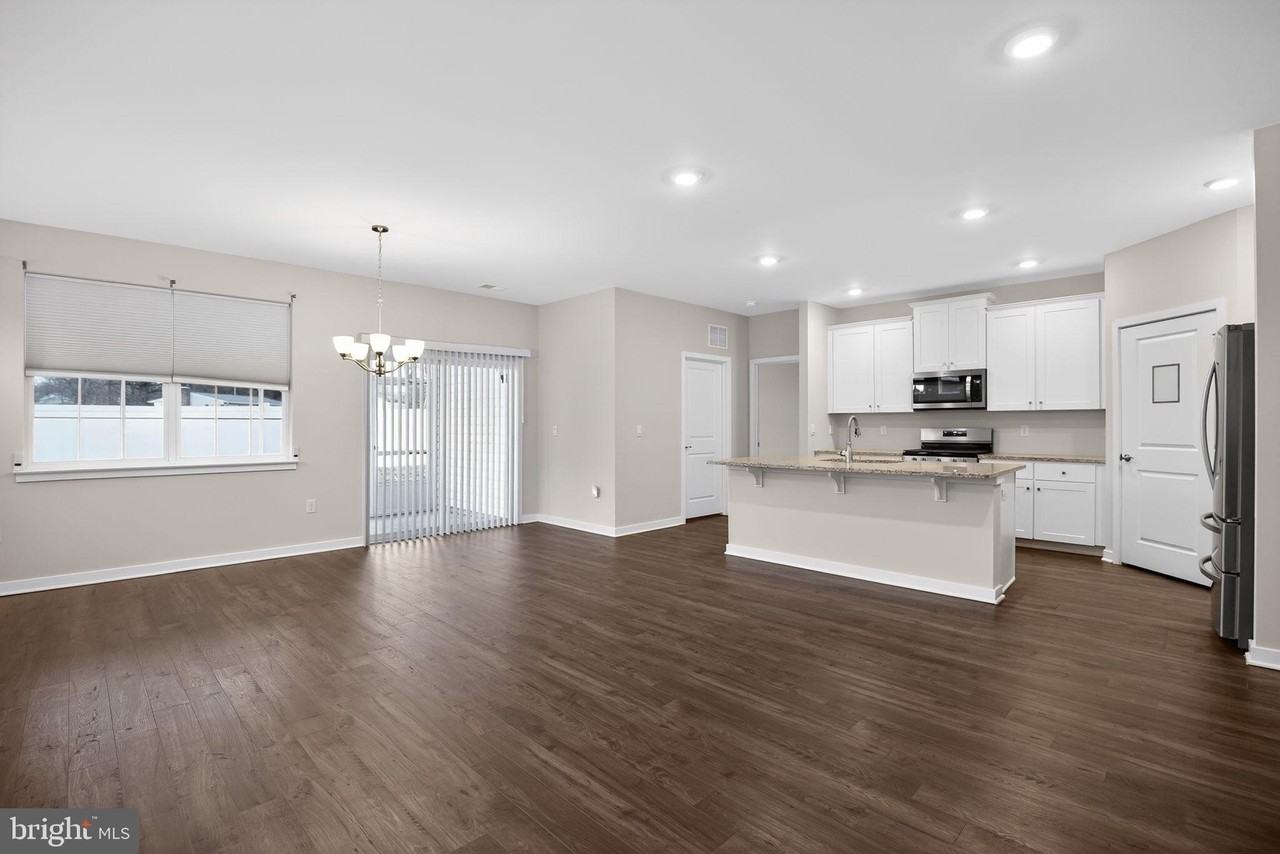 103 Congressional Ct - Photo 7 of 20