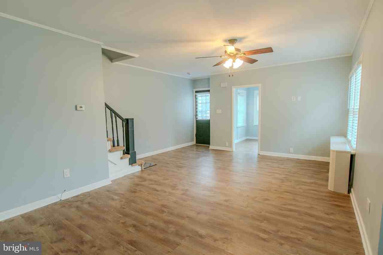 331 Sloan Ave - Photo 5 of 33