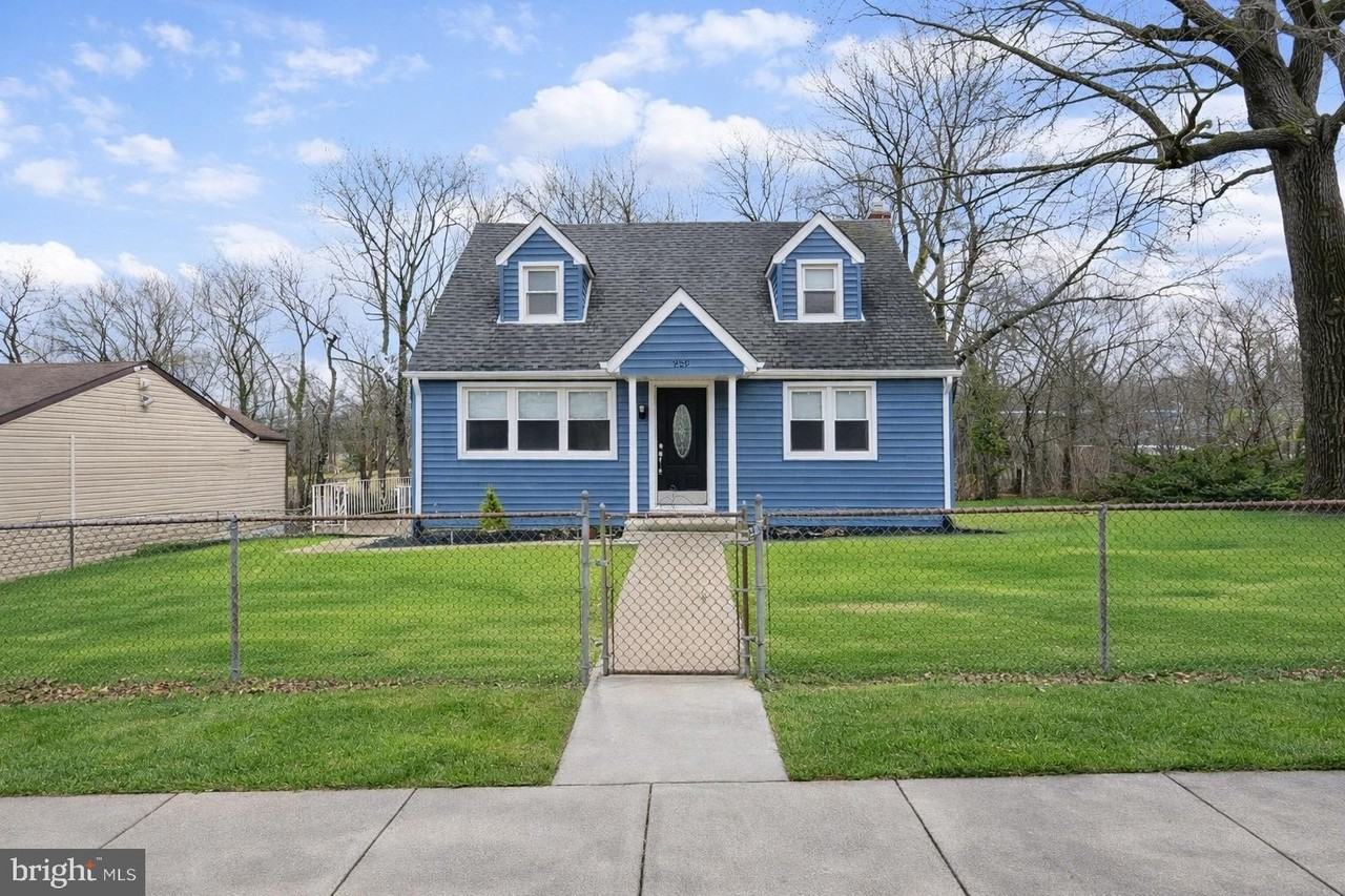 950 Central Ave - Photo 3 of 24