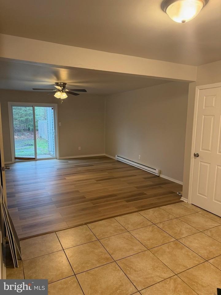 658 Tara Dr - Photo 3 of 12