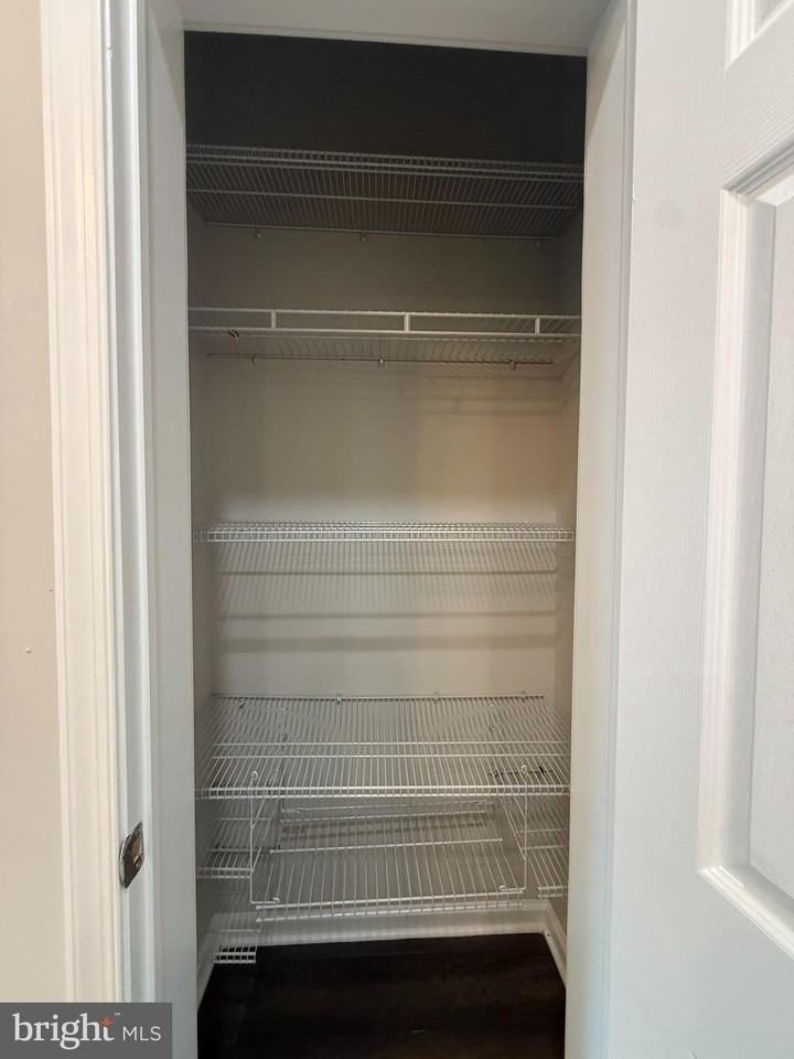 1136 Halifax Pl - Photo 3 of 22