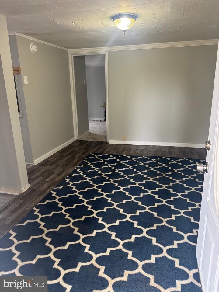 607 607 W LAWN REAR Avenue - Photo 4 of 12