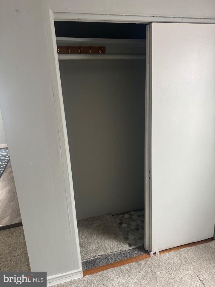 607 607 W LAWN REAR Avenue - Photo 7 of 12