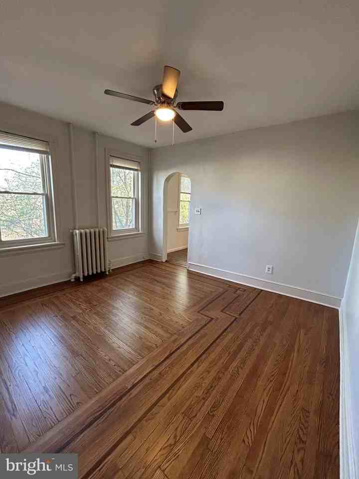 1030 Radcliffe St Unit 1 - Photo 4 of 13