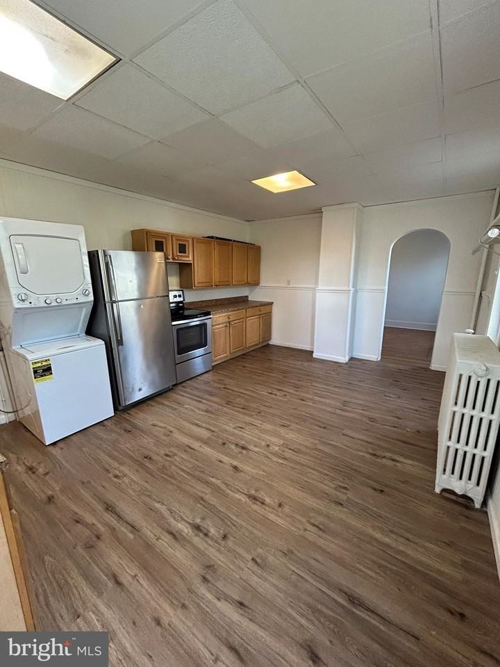 1030 Radcliffe St Unit 1 - Photo 7 of 13