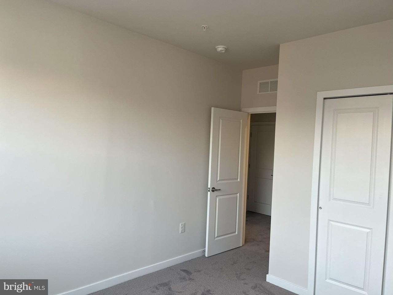 773 Platinum Dr - Photo 3 of 36