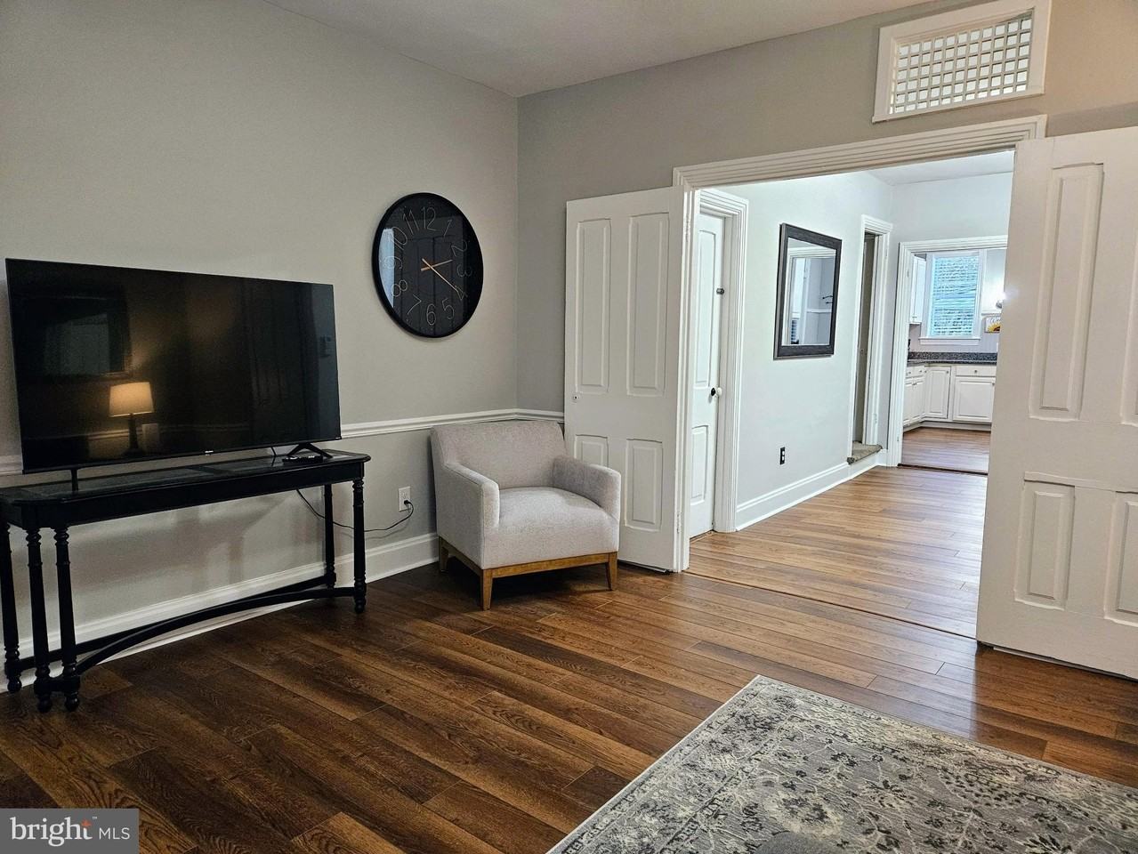 279 W Main St - Photo 3 of 22