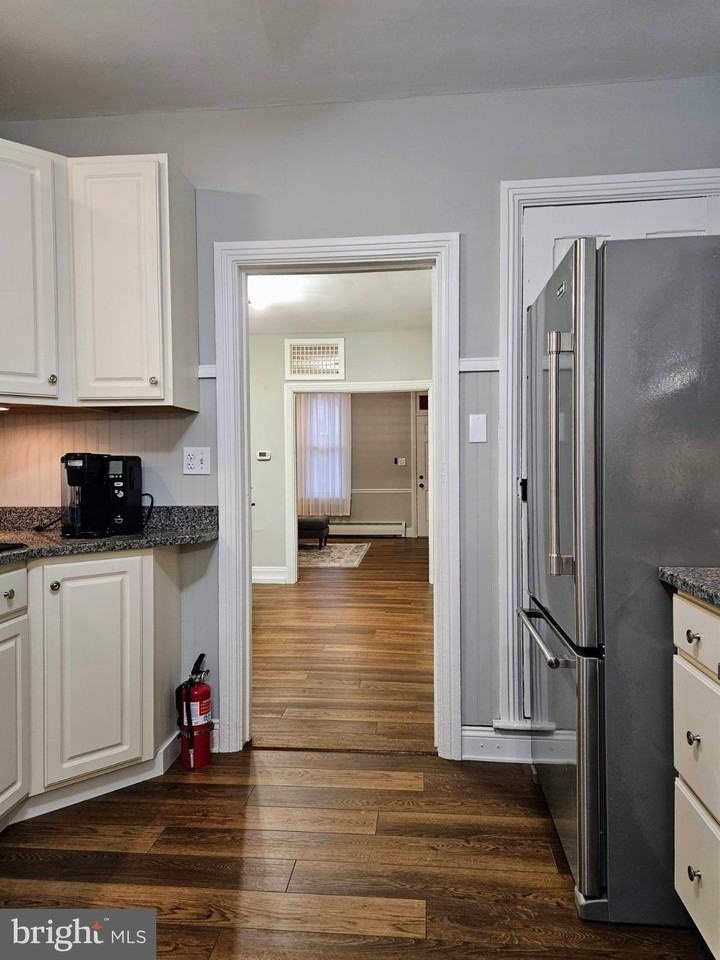 279 W Main St - Photo 7 of 22