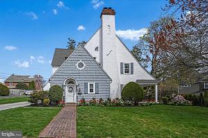 featured image of 521 Argyle Rd