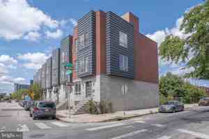 featured image of 601 Poplar St