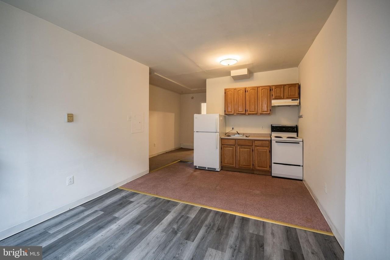 1534 S 4th St Apt 1st - Photo 2 of 11