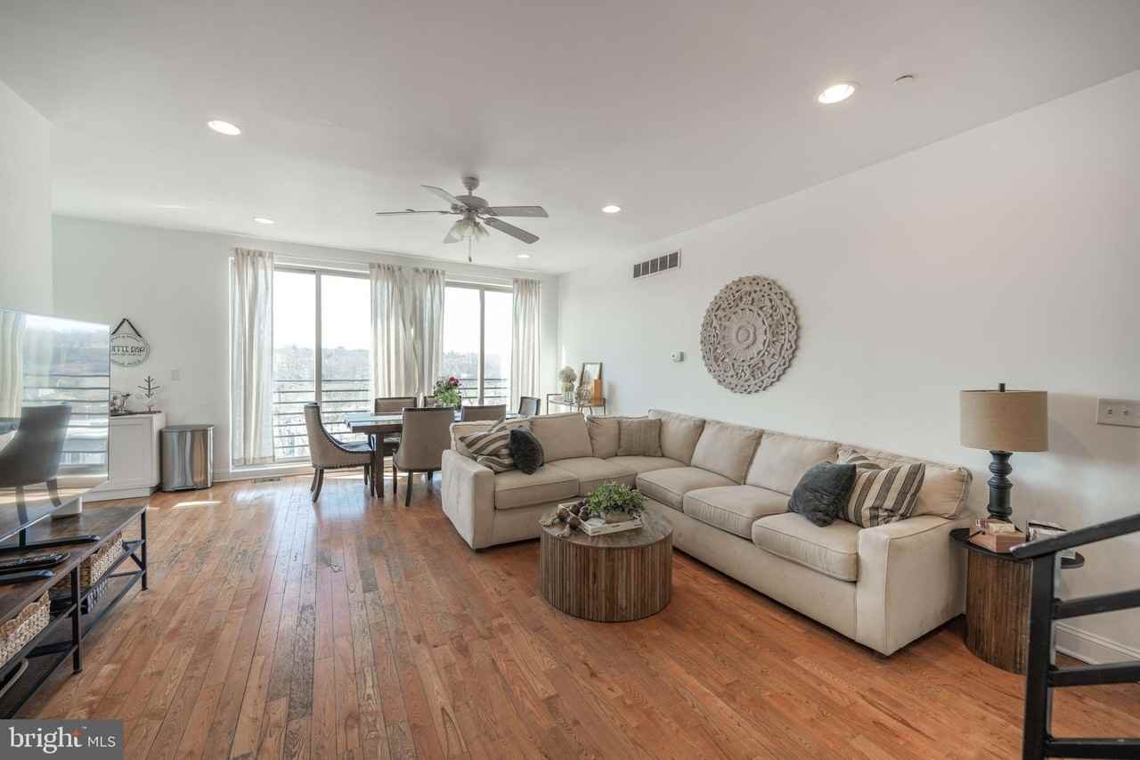 4066 Manayunk Ave - Photo 2 of 45