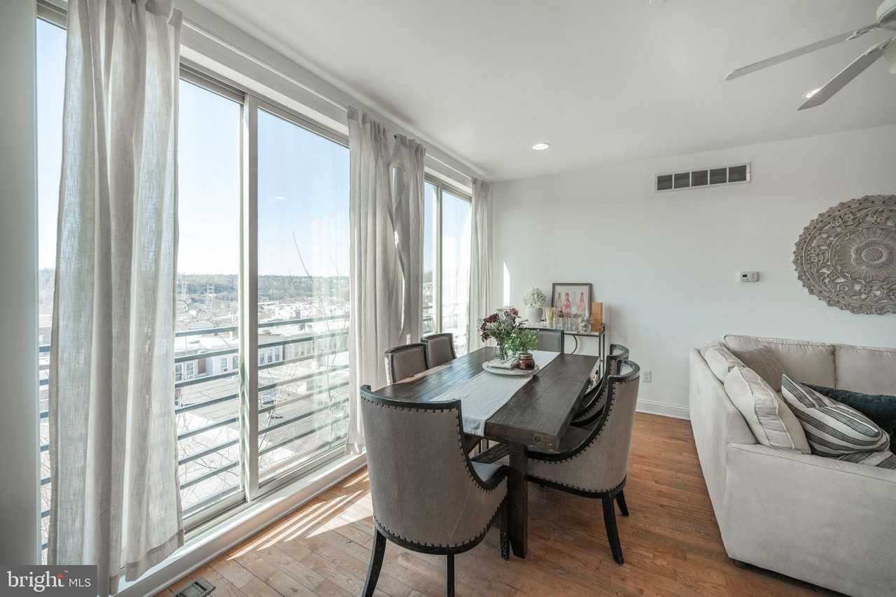 4066 Manayunk Ave - Photo 4 of 45