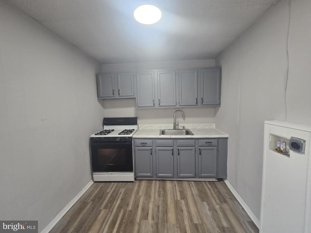 6700-6702 Keystone St 1st Fl - Photo 6 of 16