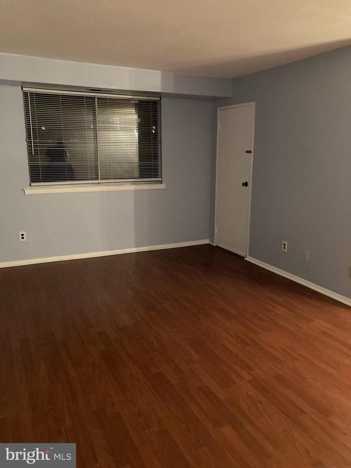 9921-00 Bustleton Ave Apt X7 - Photo 3 of 12