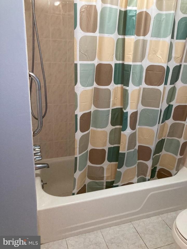 9921-00 Bustleton Ave Apt X7 - Photo 6 of 12