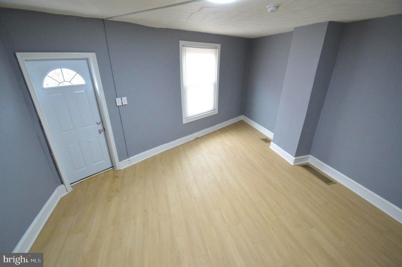 1218 S Hanson St - Photo 3 of 18