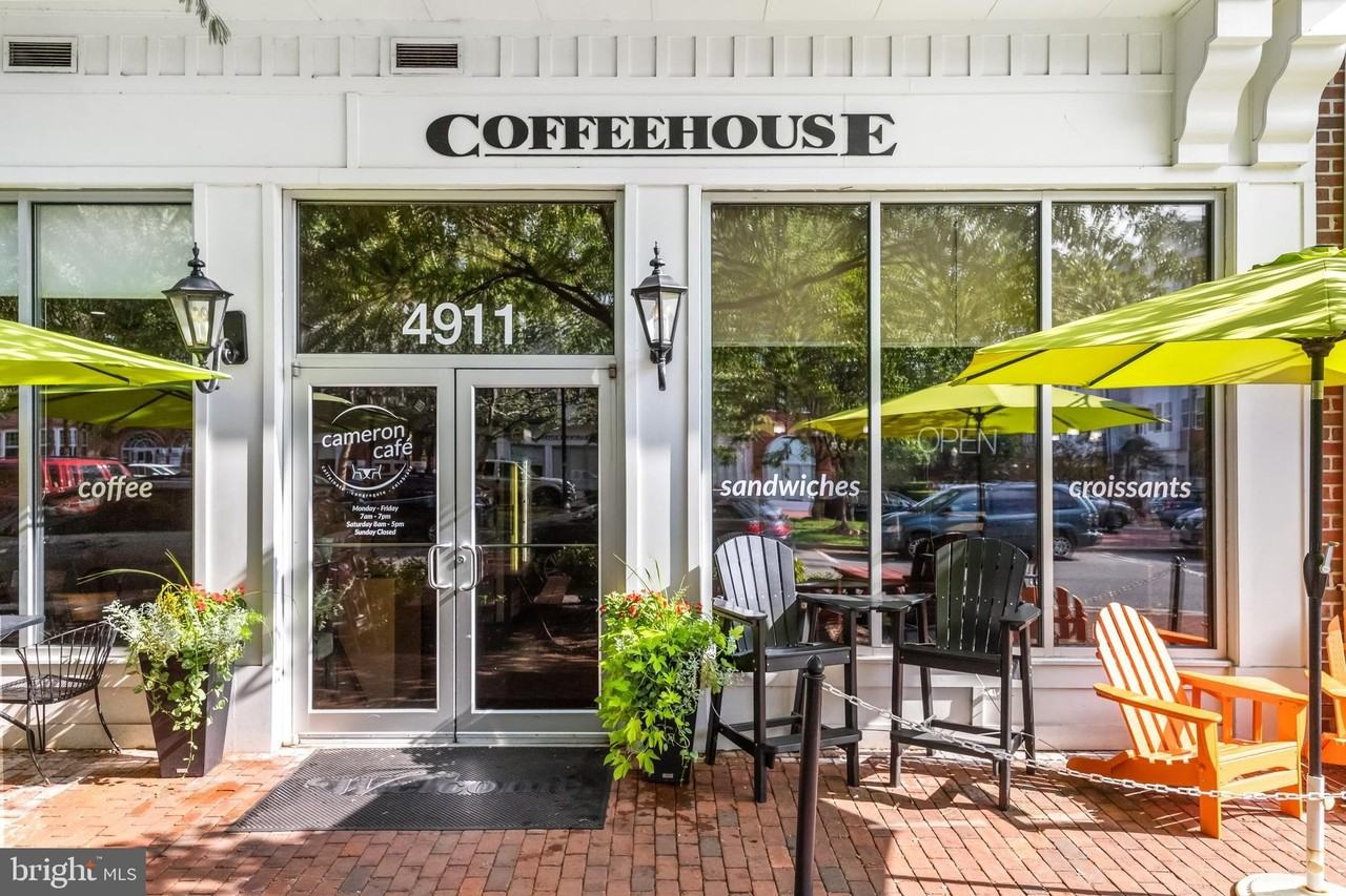 4951 Brenman Park Dr Apt 115 - Photo 6 of 39