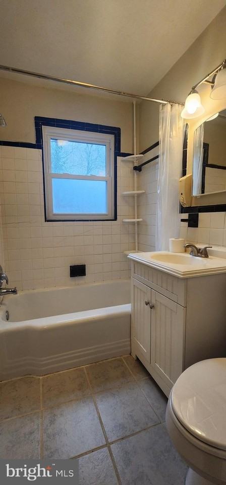 5830 Biscayne Dr - Photo 7 of 9