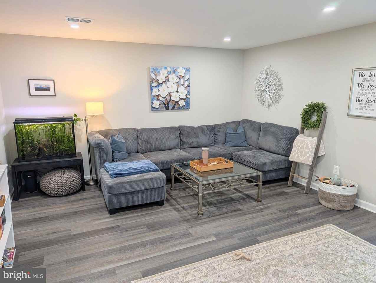 14491 Black Horse Ct - Photo 3 of 18