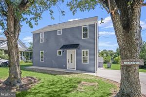 featured image of 2917 E Lee Ave