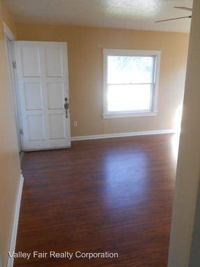 8194 Marshall St - Photo 3 of 7