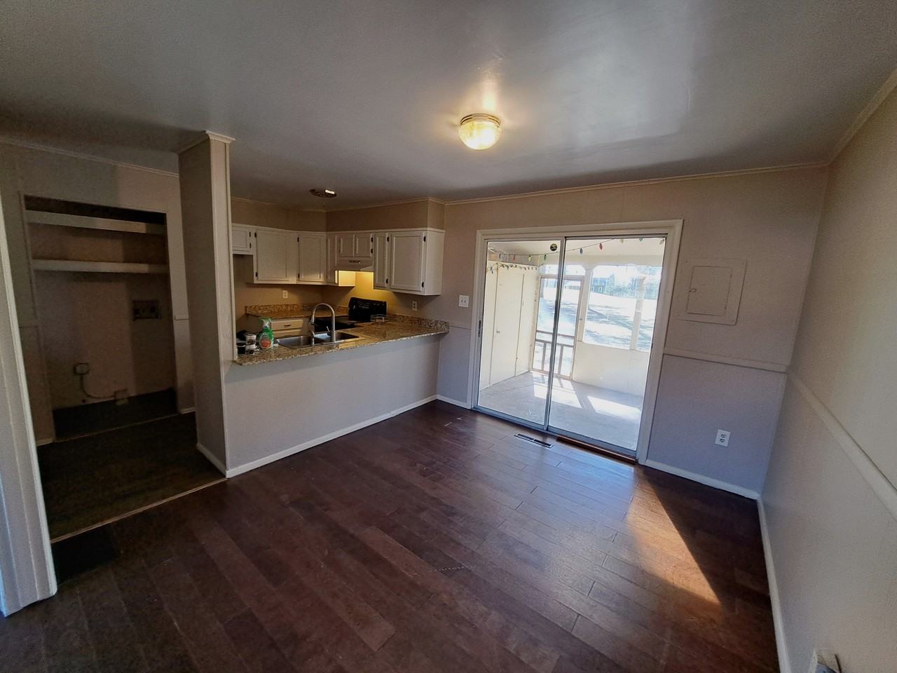 109 Holiday Island Drive - BUnit B #B - Photo 5 of 9