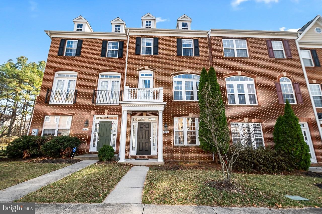 20916 Houseman Ter - Photo 3 of 37