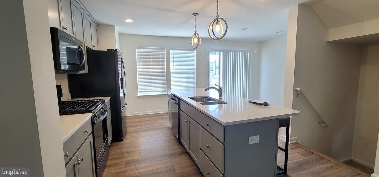 76 Capshaw Rd - Photo 4 of 12