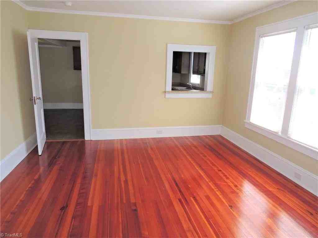 4215 Old Greensboro Rd - Photo 5 of 8