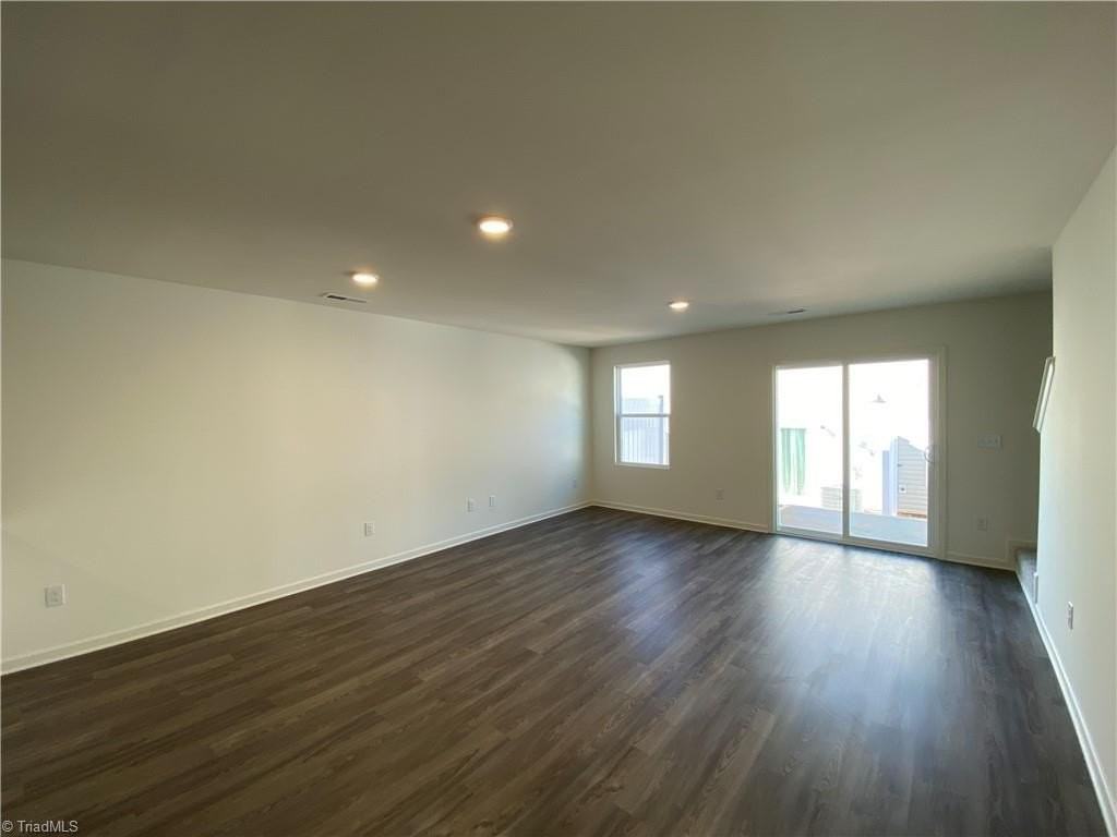 105 Knob Ln - Photo 6 of 20