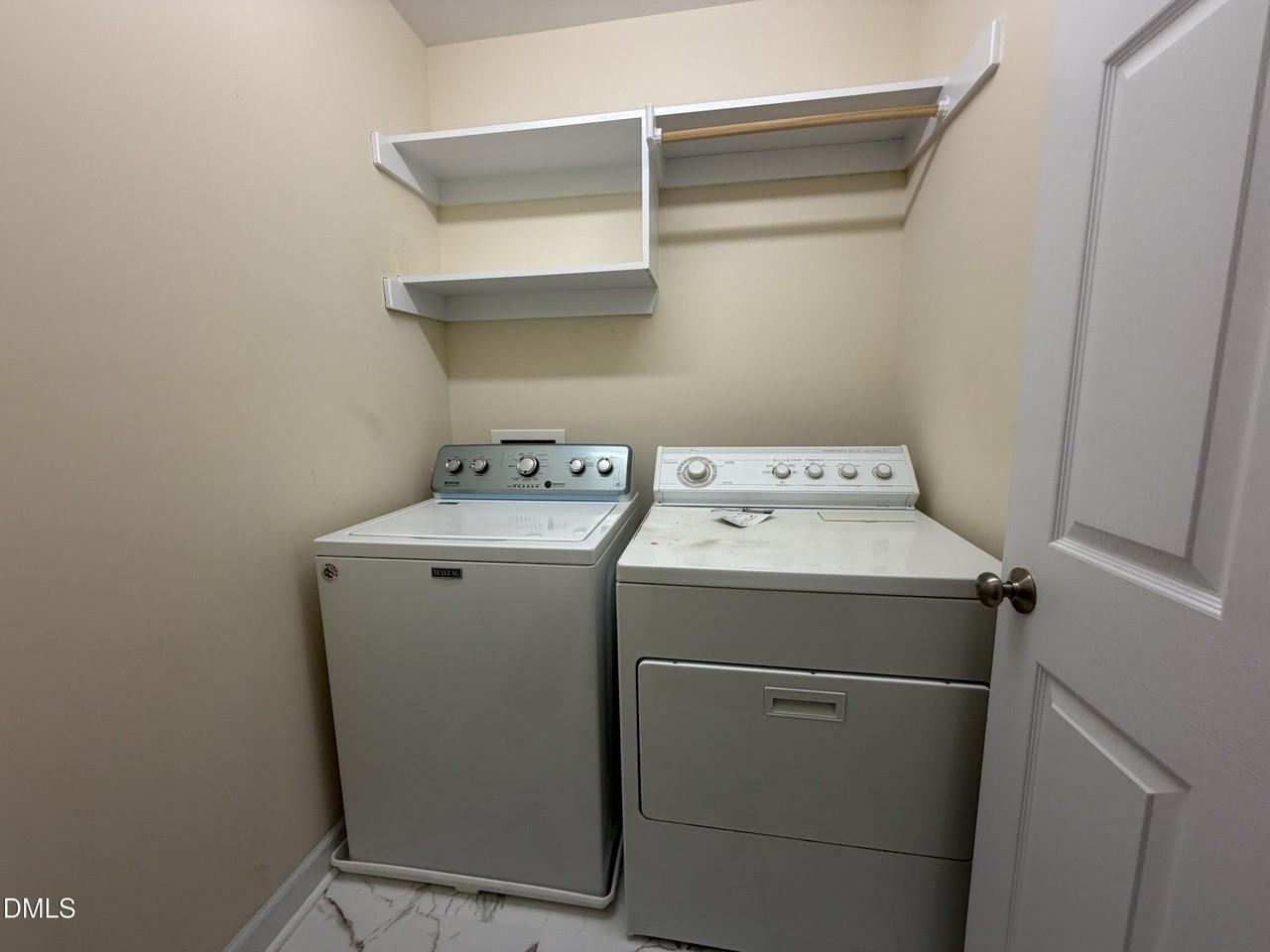 4039 Ridley Field Dr - Photo 5 of 28