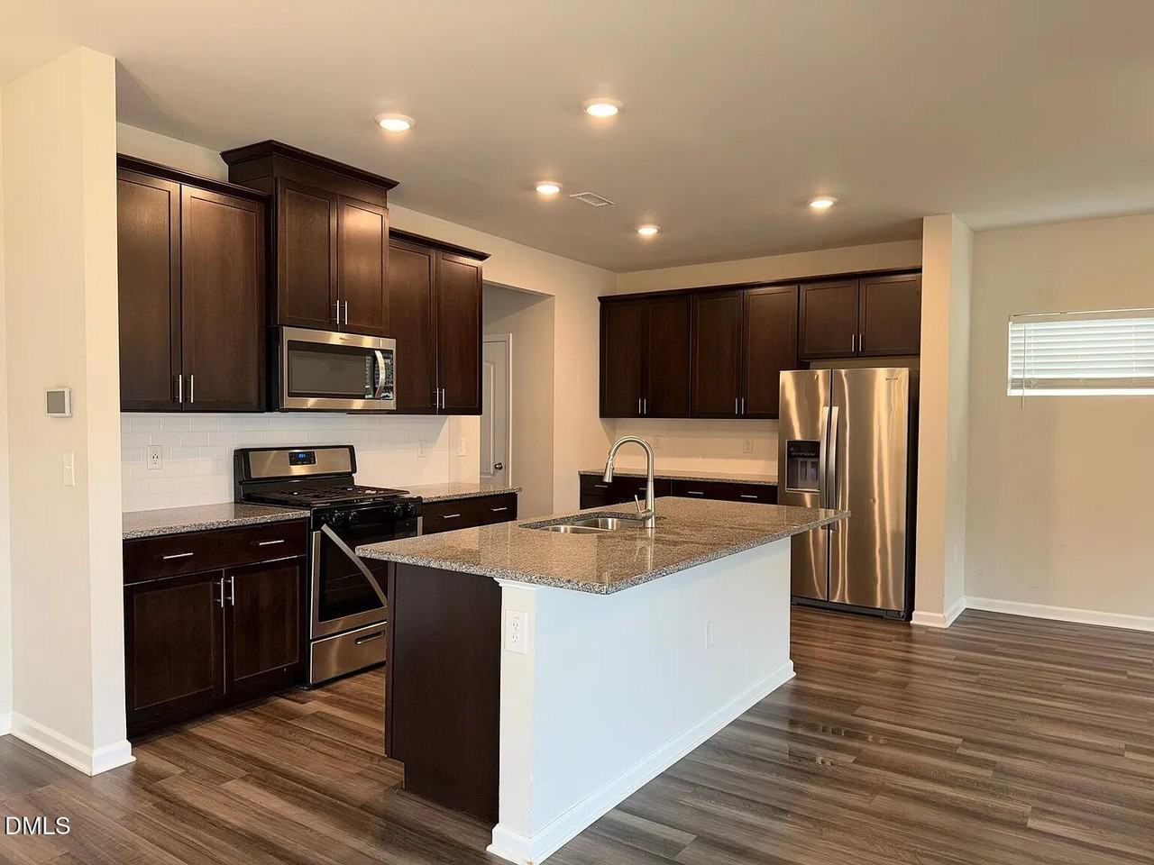 312 Wilbur Lake Dr - Photo 4 of 17