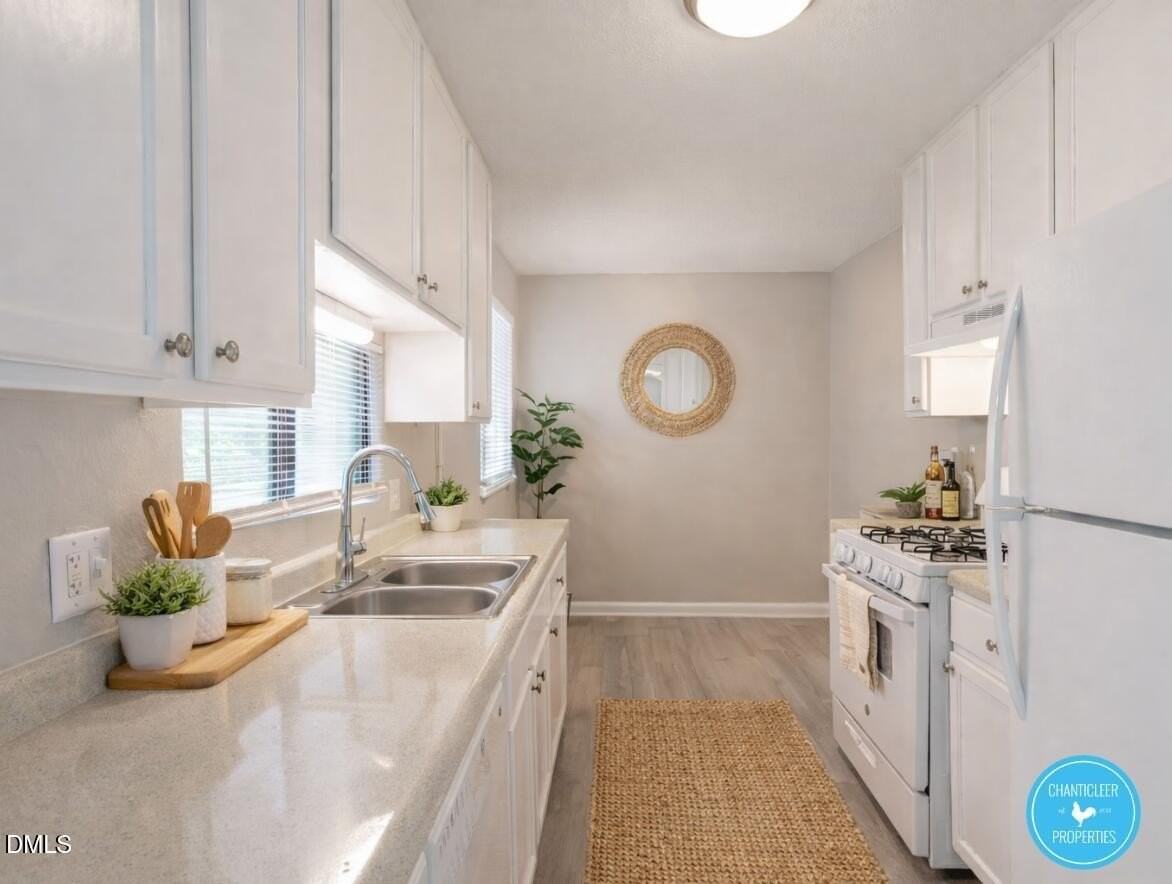 25 Creekside Cir Unit 2 - Photo 2 of 24