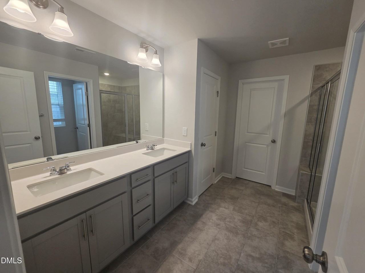 109 Sea Cave Ln - Photo 5 of 20