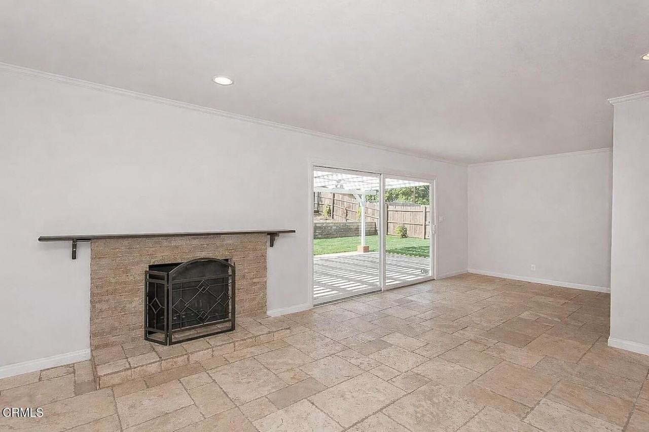 639 Calle Tulipan - Photo 4 of 5