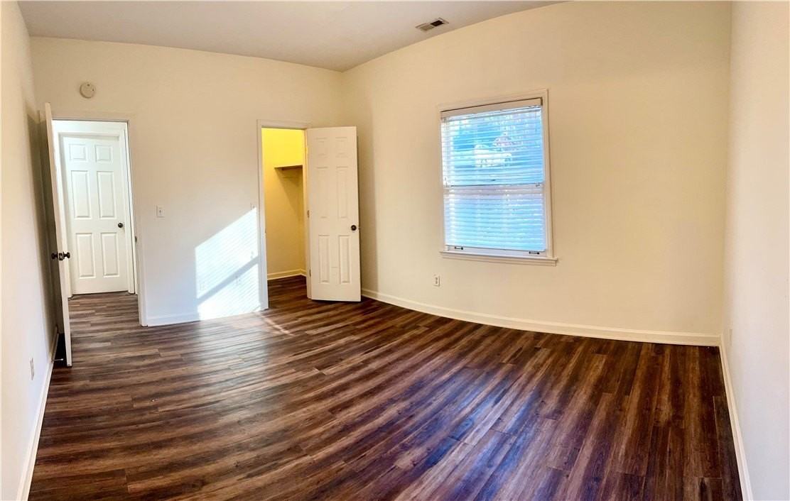 245 Willow Ct - Photo 7 of 12