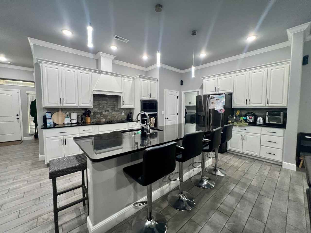 2350 Cameo Ln #1 - Photo 4 of 20