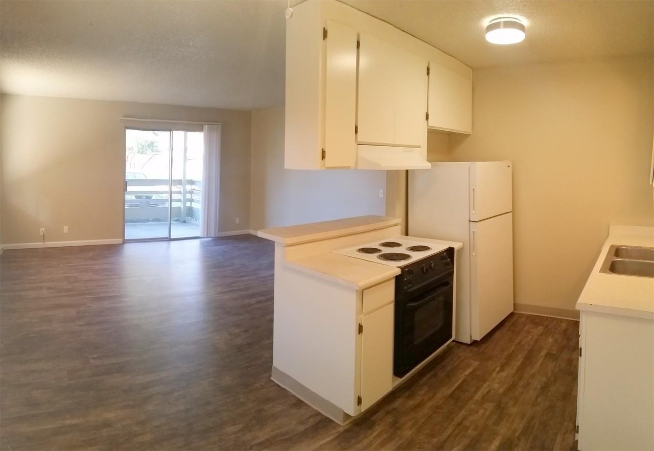 623 W. 6th Ave. Apt.# 5 (KC) - Photo 3 of 8