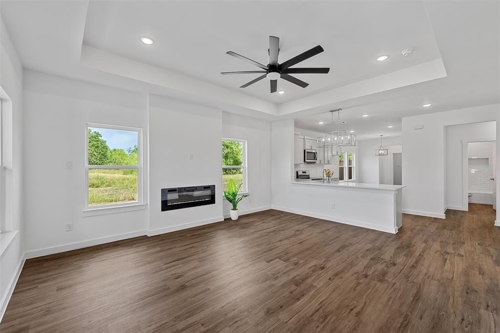 408 Luke St - Photo 2 of 8