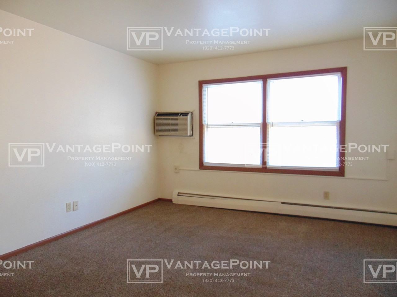 1269 Shawano Avenue - Photo 6 of 10