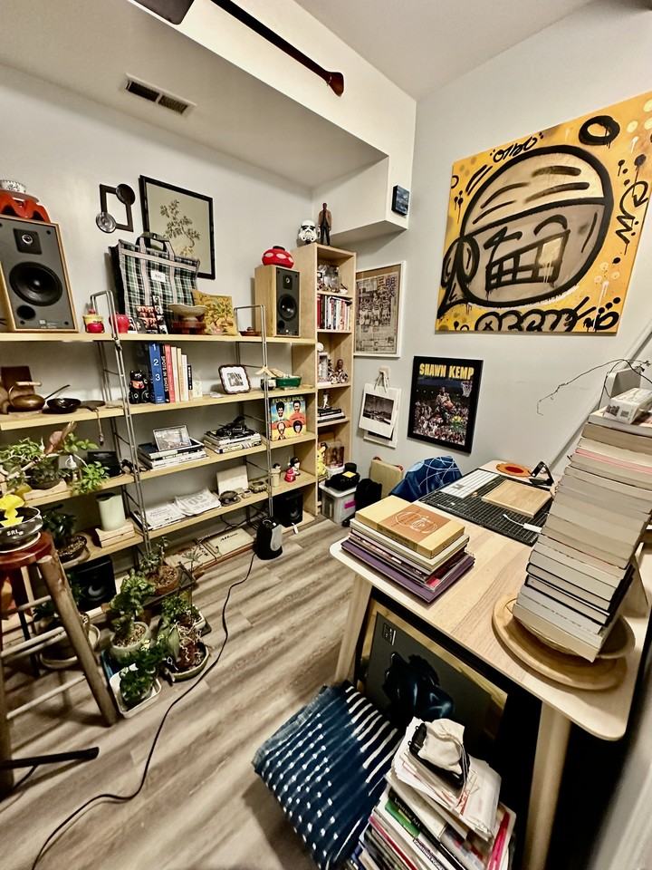 920 W 35th Pl - Photo 6 of 18