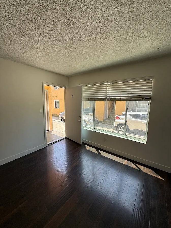 315-323 N. Virgil Ave - Photo 4 of 10