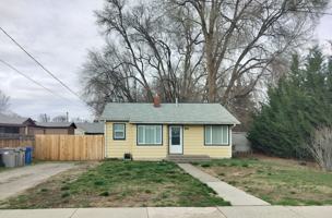 featured image of 320 W 2nd North St