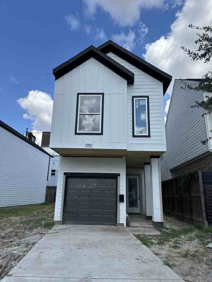 1711 Ruth St #C